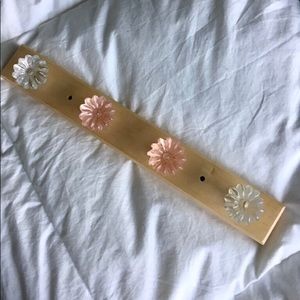 Wall hooks with Anthropologie knobs